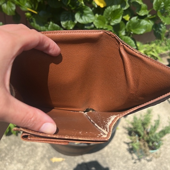 Authentic Louis Vuitton Passport Holder Monogram Porte Tresor Etui Papier Wallet - Picture 9 of 15